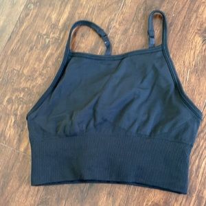Lululemon high neck sports bra